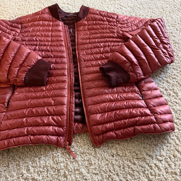 Arc'teryx Nexis Puffer Jacket Burgundy Red Women’s Sz L - Picture 3 of 10